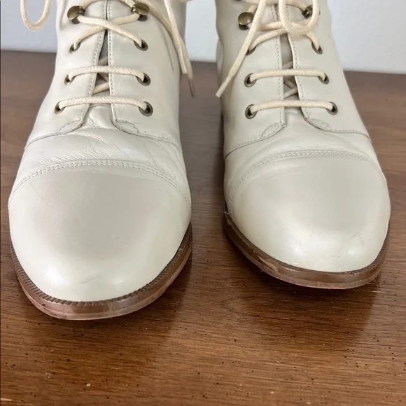 Nine West vintage women's Cream Lace-Up Ankle Boots - Picture 6 of 15